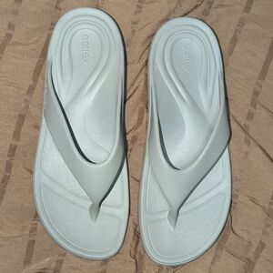 Aetrex Maui Orthotic Flips Women